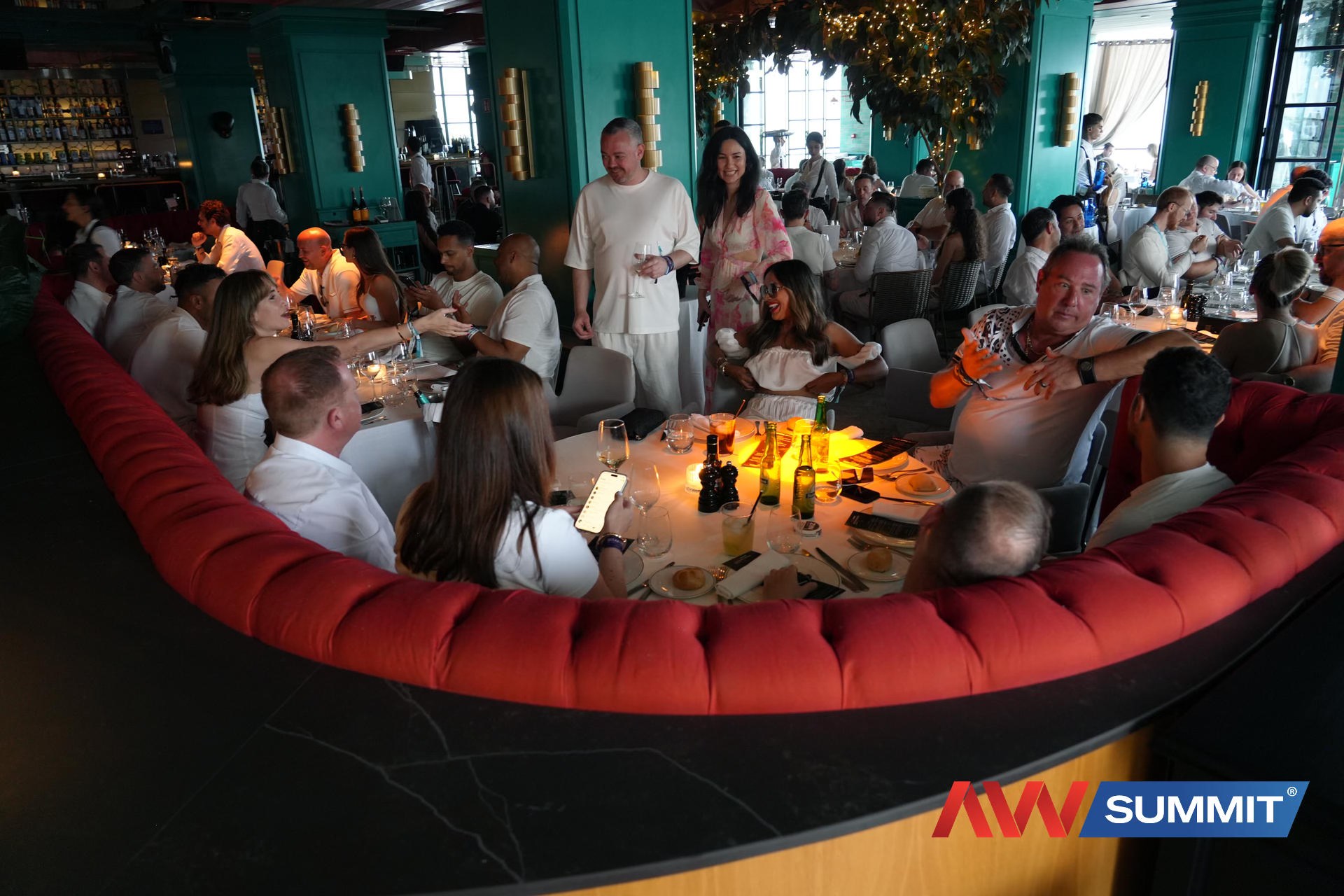 VIP BUSINESS DINNER