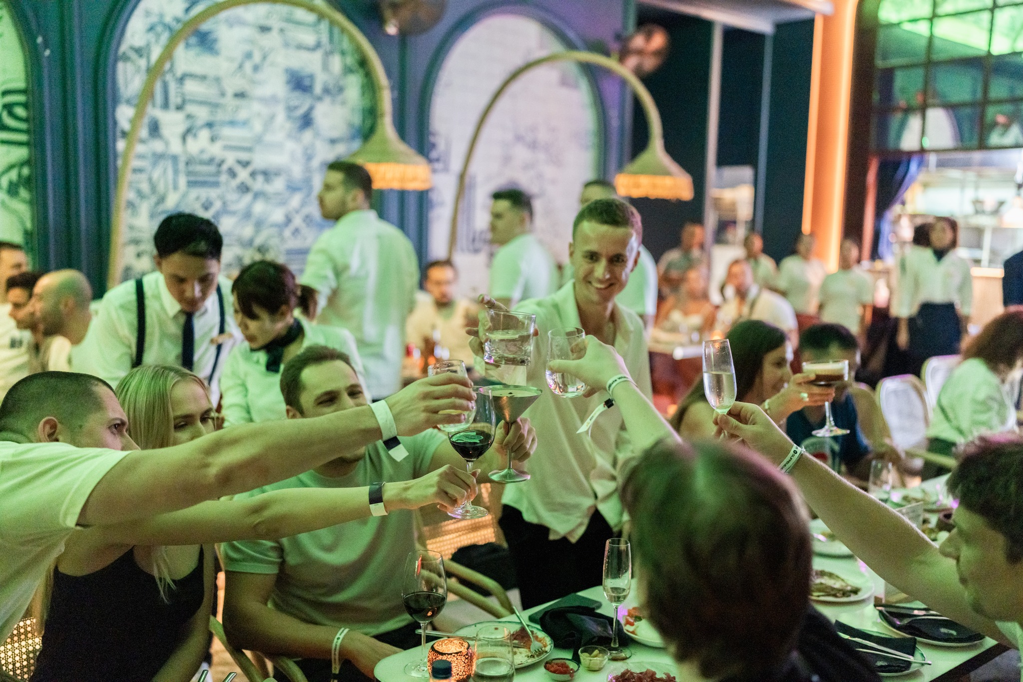 table-party.jpg